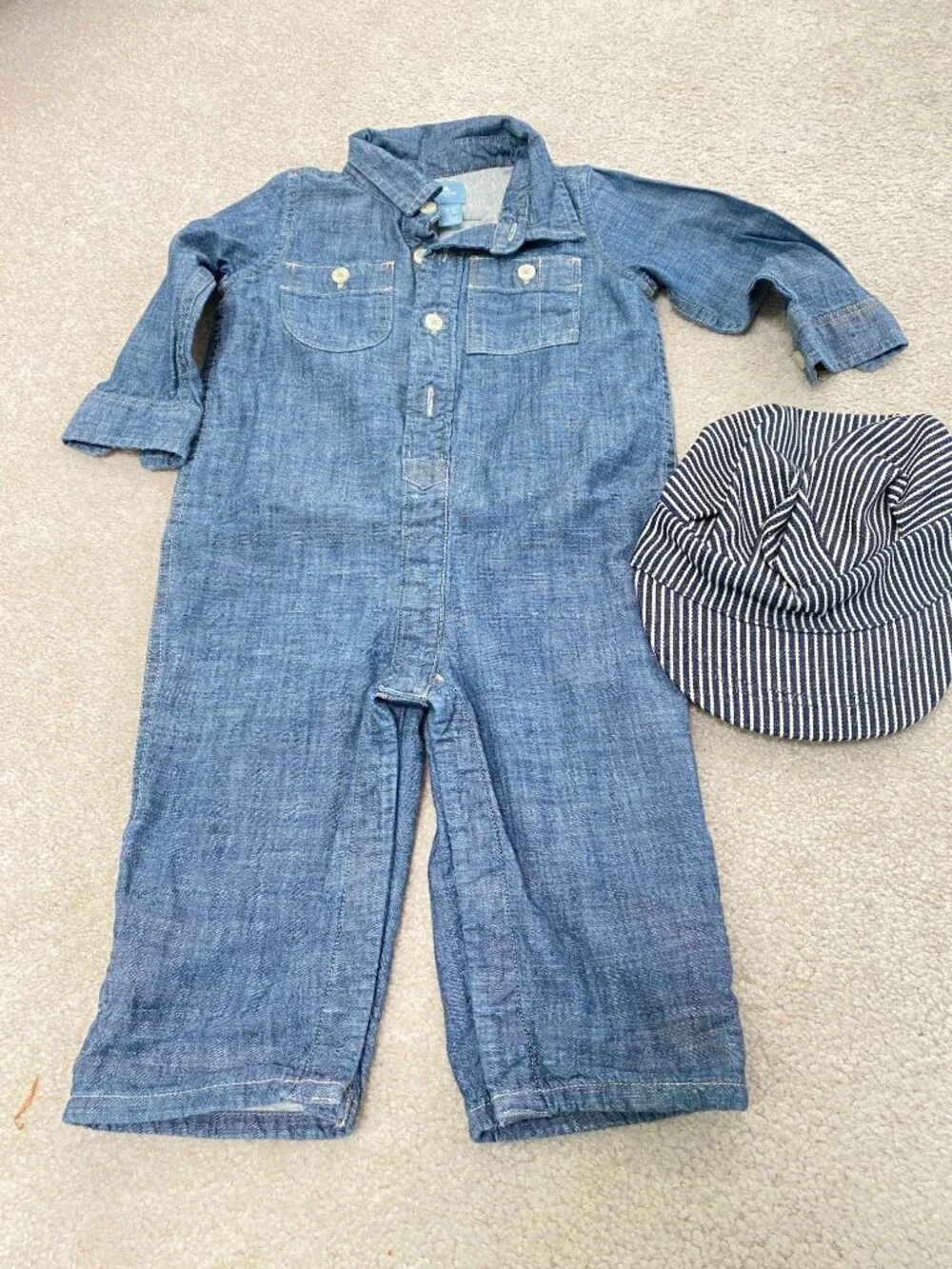 Gap Train Conductor Outfit 12-18 months with Hat